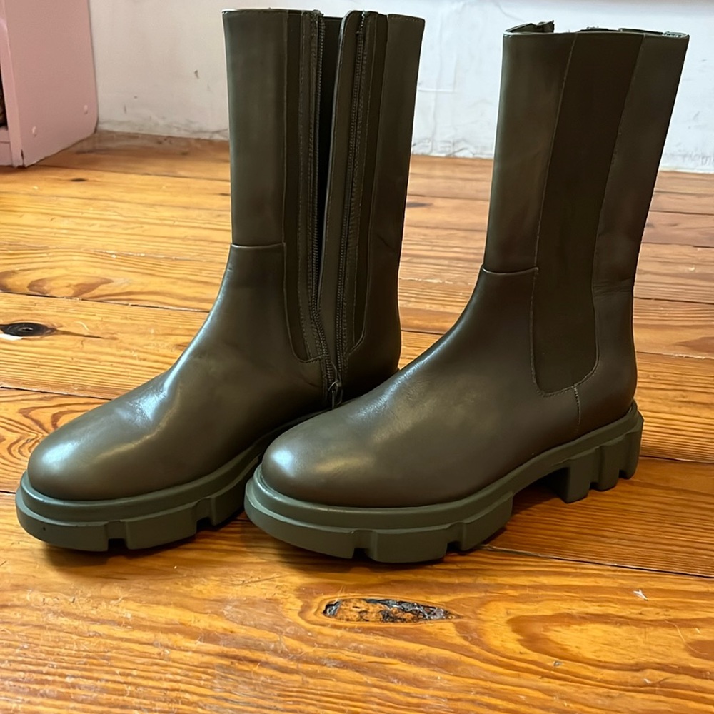Free People Brooks Lug Sole Chelsea boots